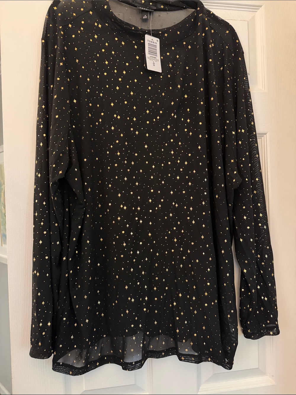 torrid Black Long Sleeve Top with Metallic Gold Star Print size 4.